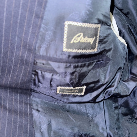 Brioni Navy Pinstripe Suit - Picture 3 of 10